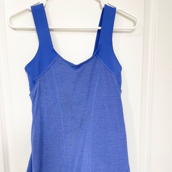 Lululemon Royal blue workout tank with built in sports bra size 6 - Picture 1 of 8